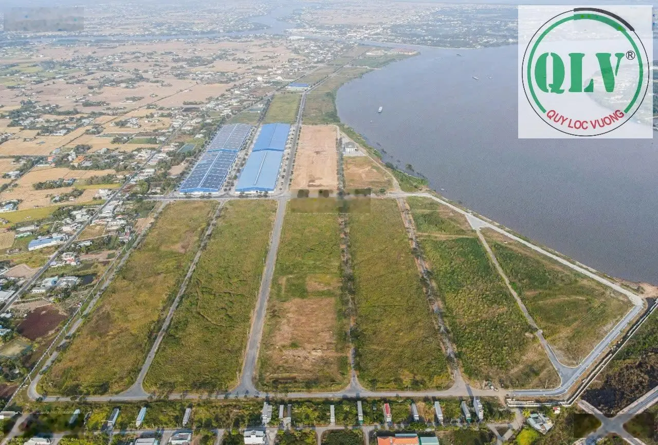 Bán đất 8.000m2 ở DT826B gần KCN Cầu Cảng Phước Đông, Long An
