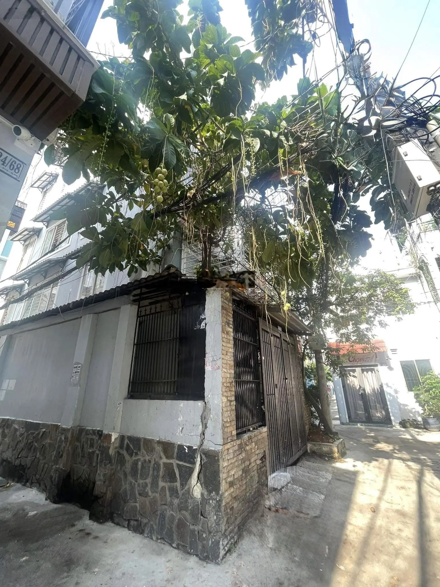 Phú nhuận - huỳnh văn bánh - 4.5m x 12m -nhà 5 tầng mới đẹp - 7 phòng ngủ - sẵn dòng tiền
