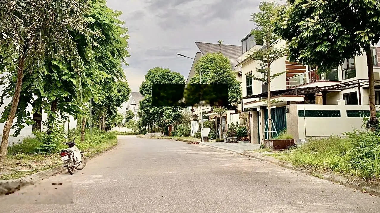 Bán lô B26 Mặt hồ khu Biệt Thự Ngôi Nhà mới thị trấn Quốc Oai, Hà Nội