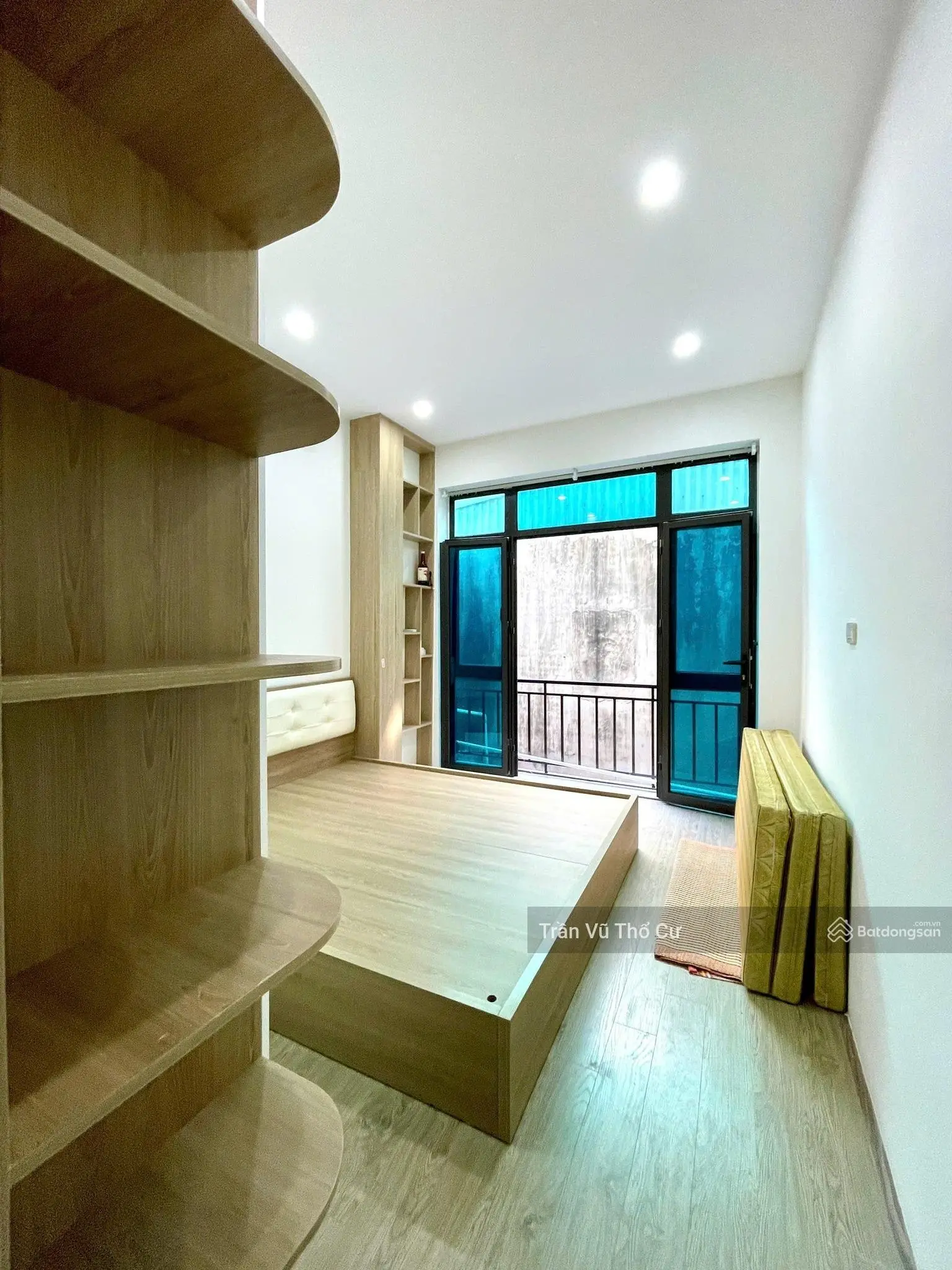 Chợ khâm thiên nhà thoáng siêu hot trong tầm giá