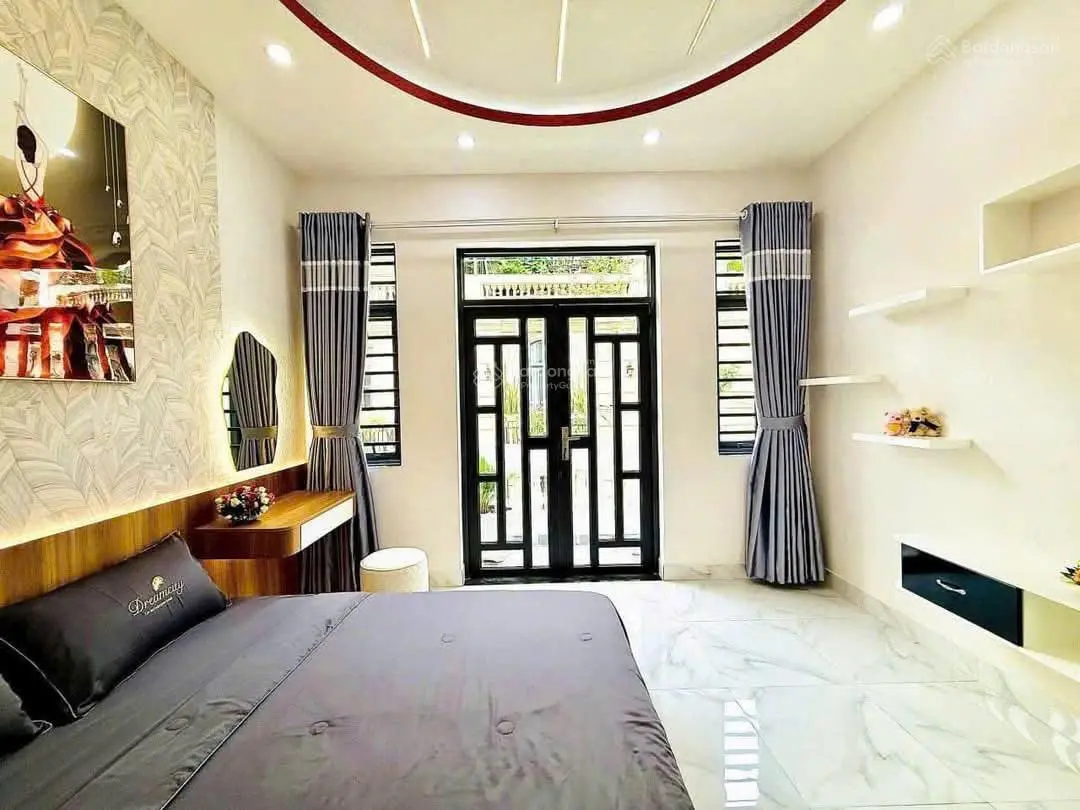 Chủ cần bán gấp nhà hẻm ô tô Phạm Văn Chiêu Gò Vấp 56m2, 1 trệt 3 lầu 5PN 6WC giá 2ty950, SHR