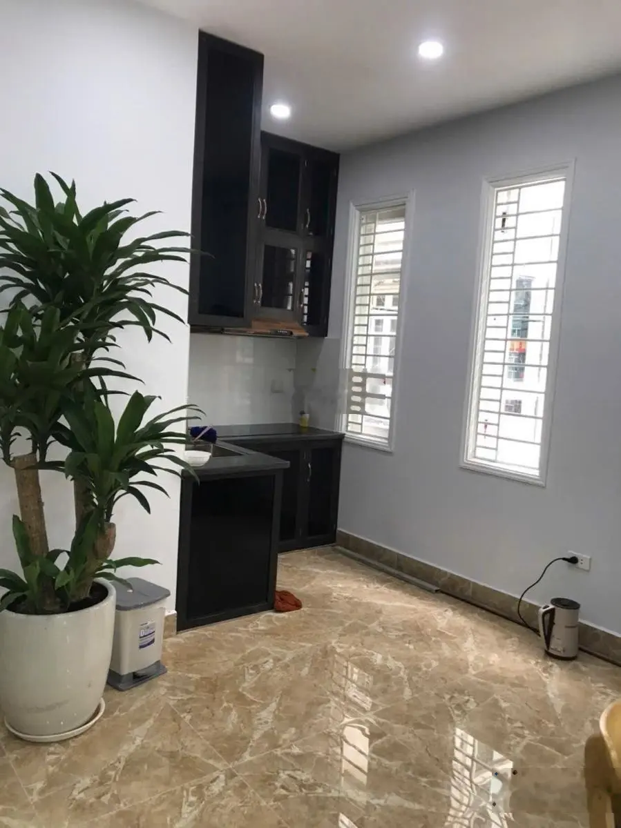 Bán gấp nhà siêu hiếm lô góc Phùng Chí Kiên 55m2 x 6 tầng mặt tiền 12m kinh doanh văn phòng