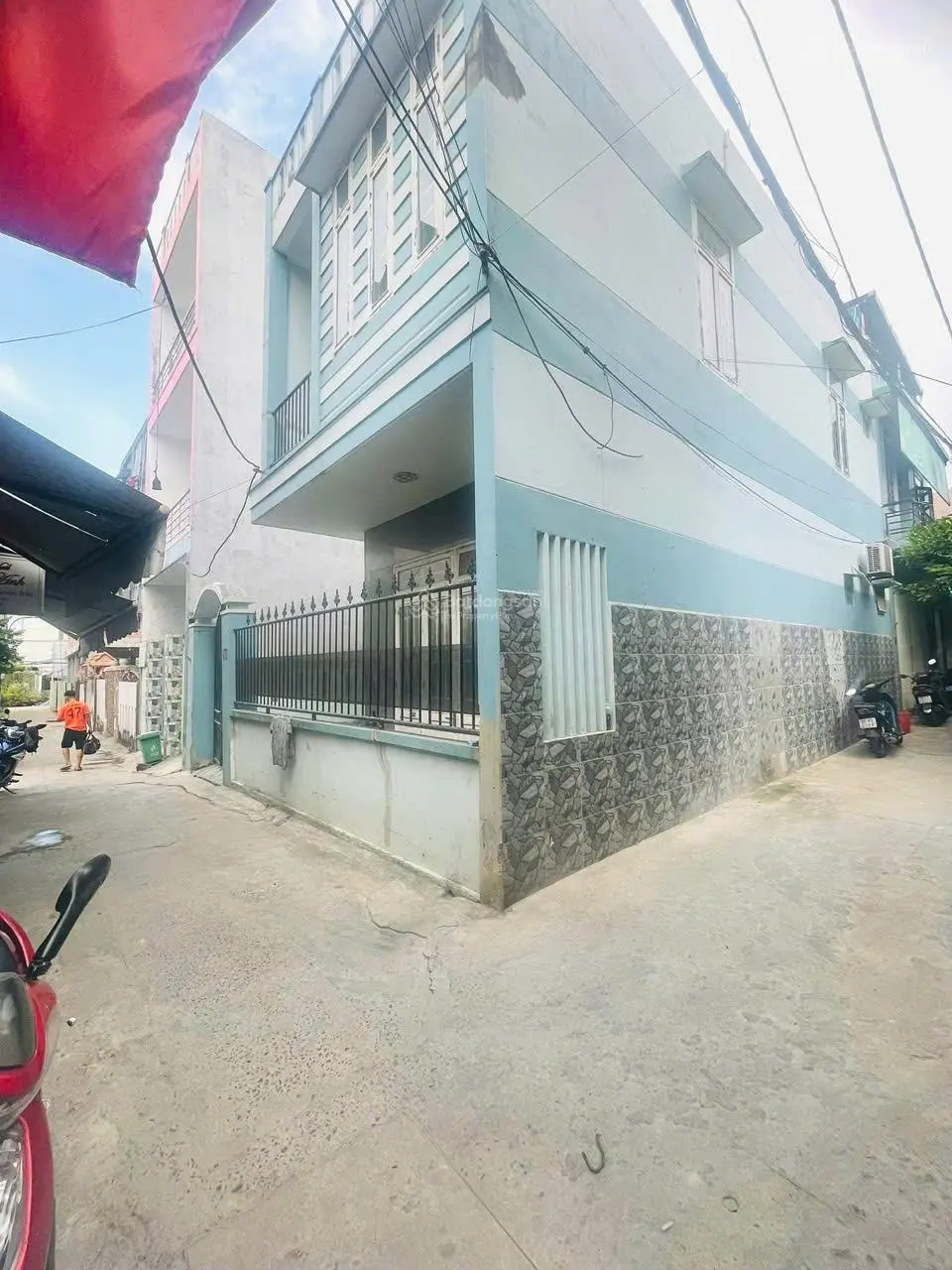 Căn góc 2 tầng kiệt ô tô Trần Văn Ơn 90m2, ngang 8m rộng thoáng, sổ hồng, vị tri trung tâm 3,6 tỷ