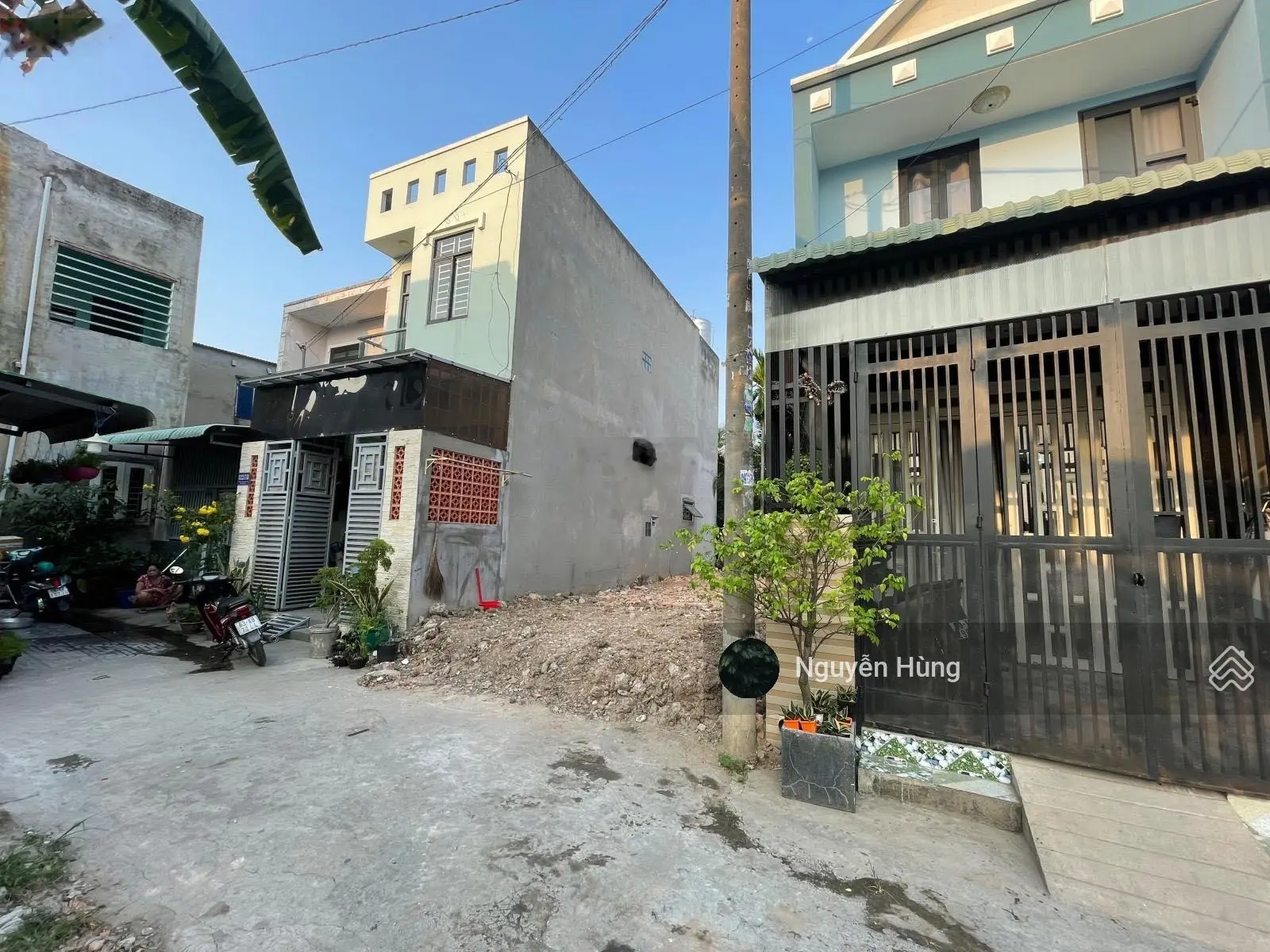 Tôi cần bán lô đất đường Trần Thị Liền, Nhà Bè, gần BV huyện Nhà Bè. XD tự do, sổ riêng