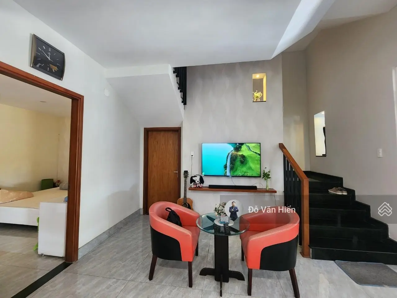 Nhà đẹp 2.5 tầng 3 mặt thoáng, mặt tiền 10m, gần cầu Tuyên Sơn, cách biển chỉ 600m