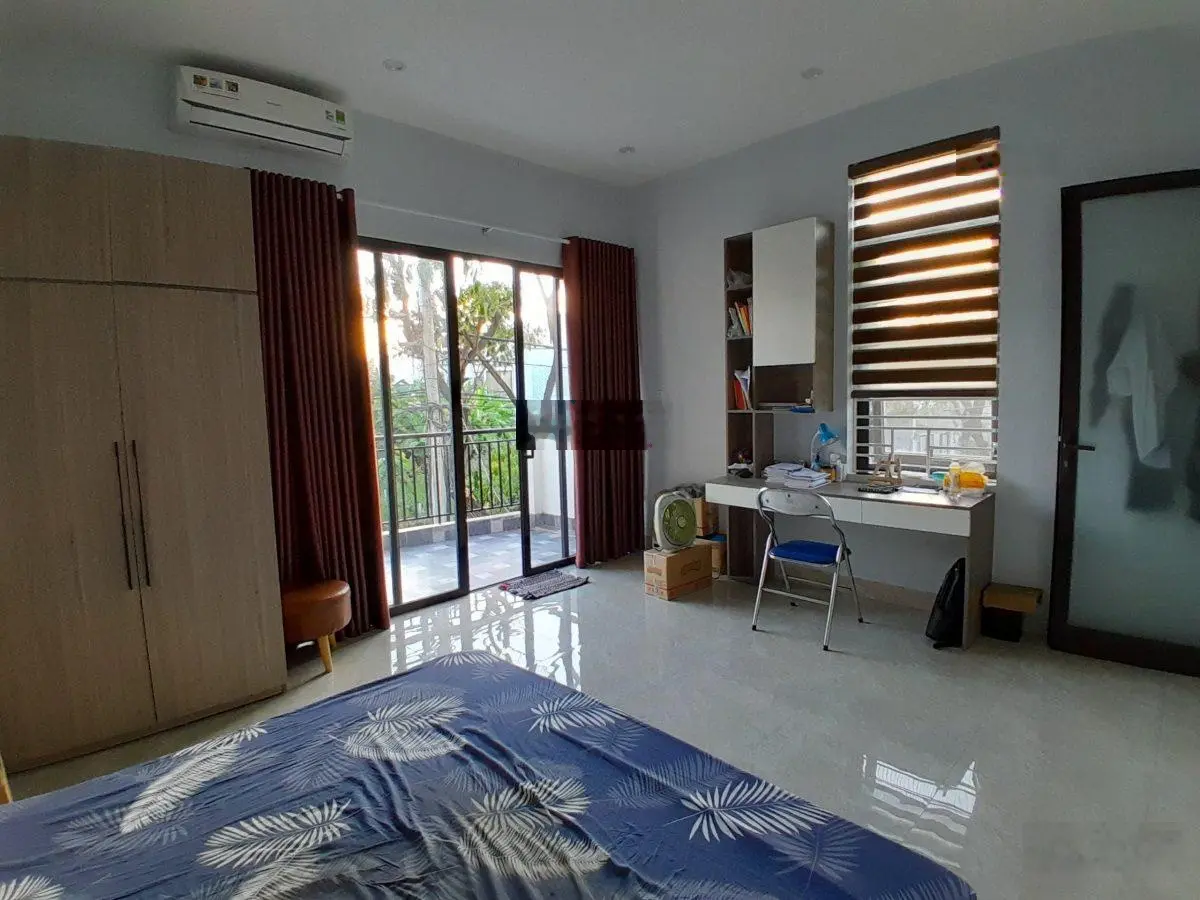 Nhà 3 tầng, đường Quách Thị Trang, kẹp vệt cây xanh, tiện KD, 6.1 tỷ