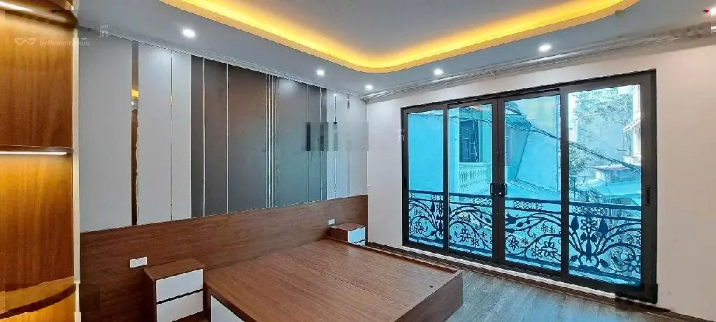 Chỉ 9,6 tỷ nhà mới thạch bàn cổ linh 40m 6 tầng thang máy full nội thất otto đỗ cửa gần trường học
