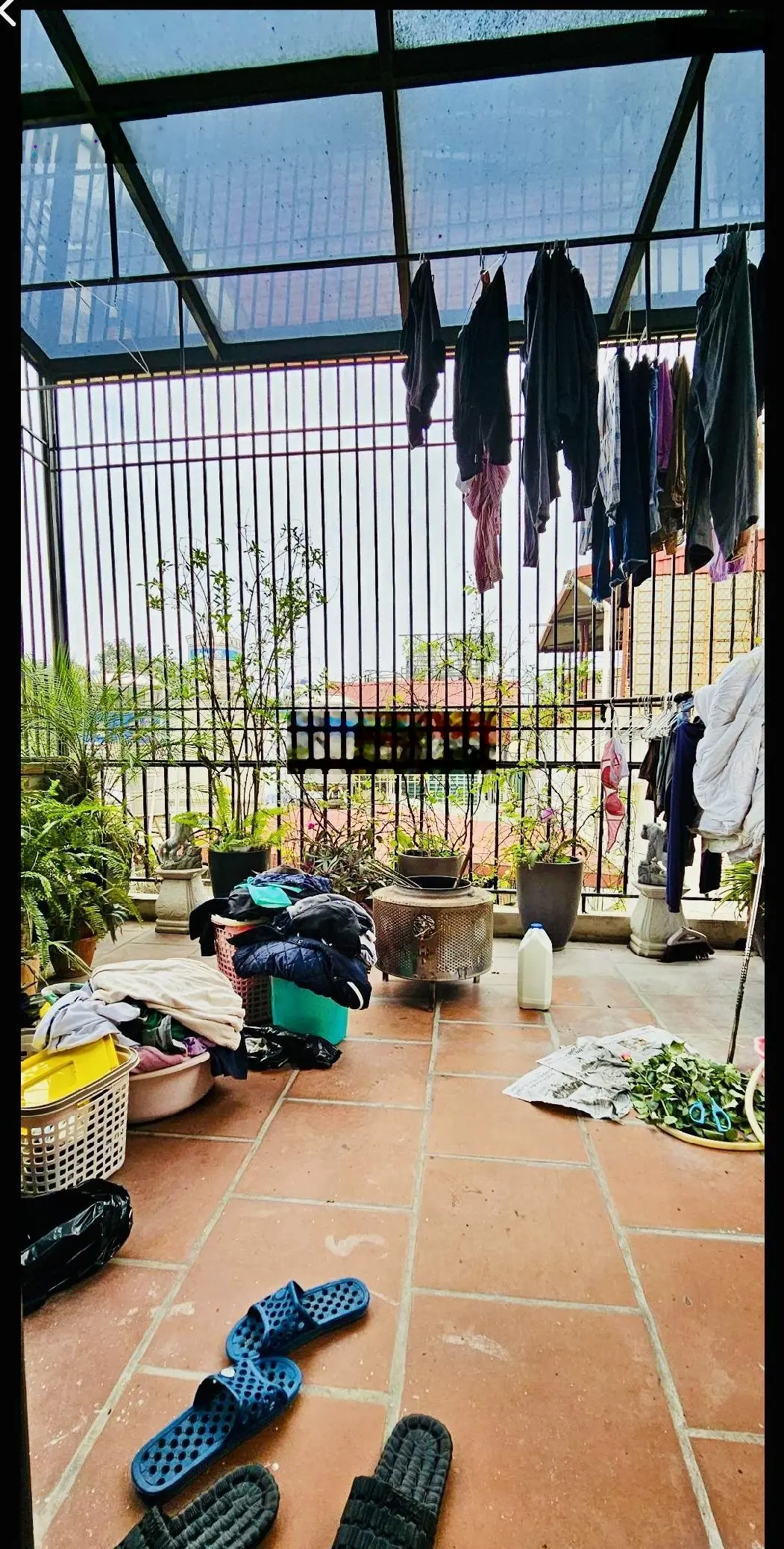 Nhà đẹp hiện đạidân xây-nội thất cao cấp-ngõ thông-gần ô tô-dòng tiền-nhỉnh 8-ba đình diện tí