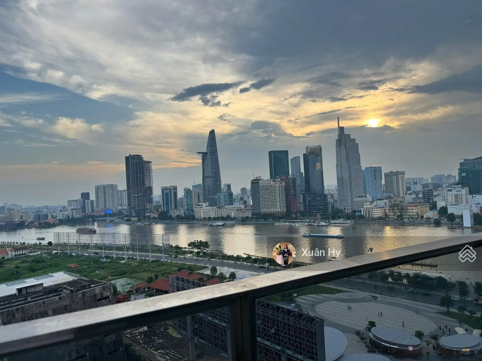 Bán 2PN - mặt ngoài view Bitexco - căn hộ Opera Residence - Giá: 17 tỷ all in