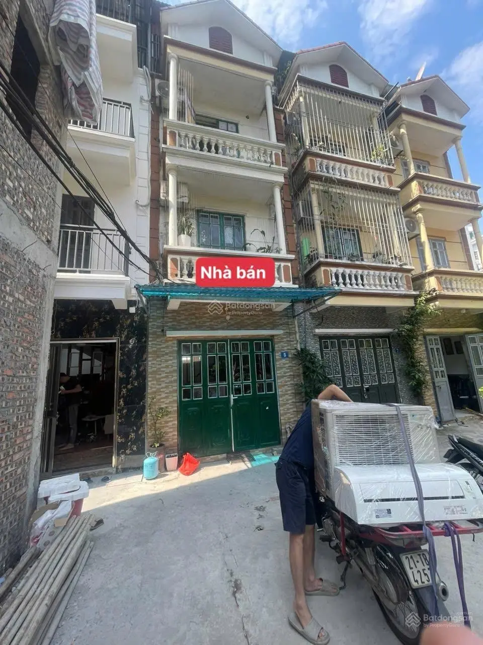 Bán Nhà Riêng tại Thạch Bàn, 4 tỷ, 34m2, 3PN + 3WC, Chính chủ giá siêu hời