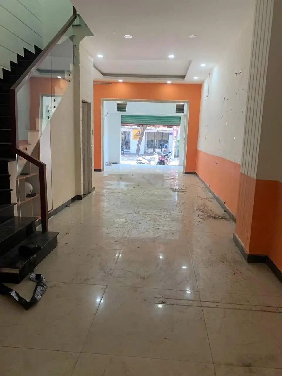MTKD Trịnh Thị Trọng (Cống Lỡ). DT 4mX14m, 1lầu. Giá 8.5tỷ TL