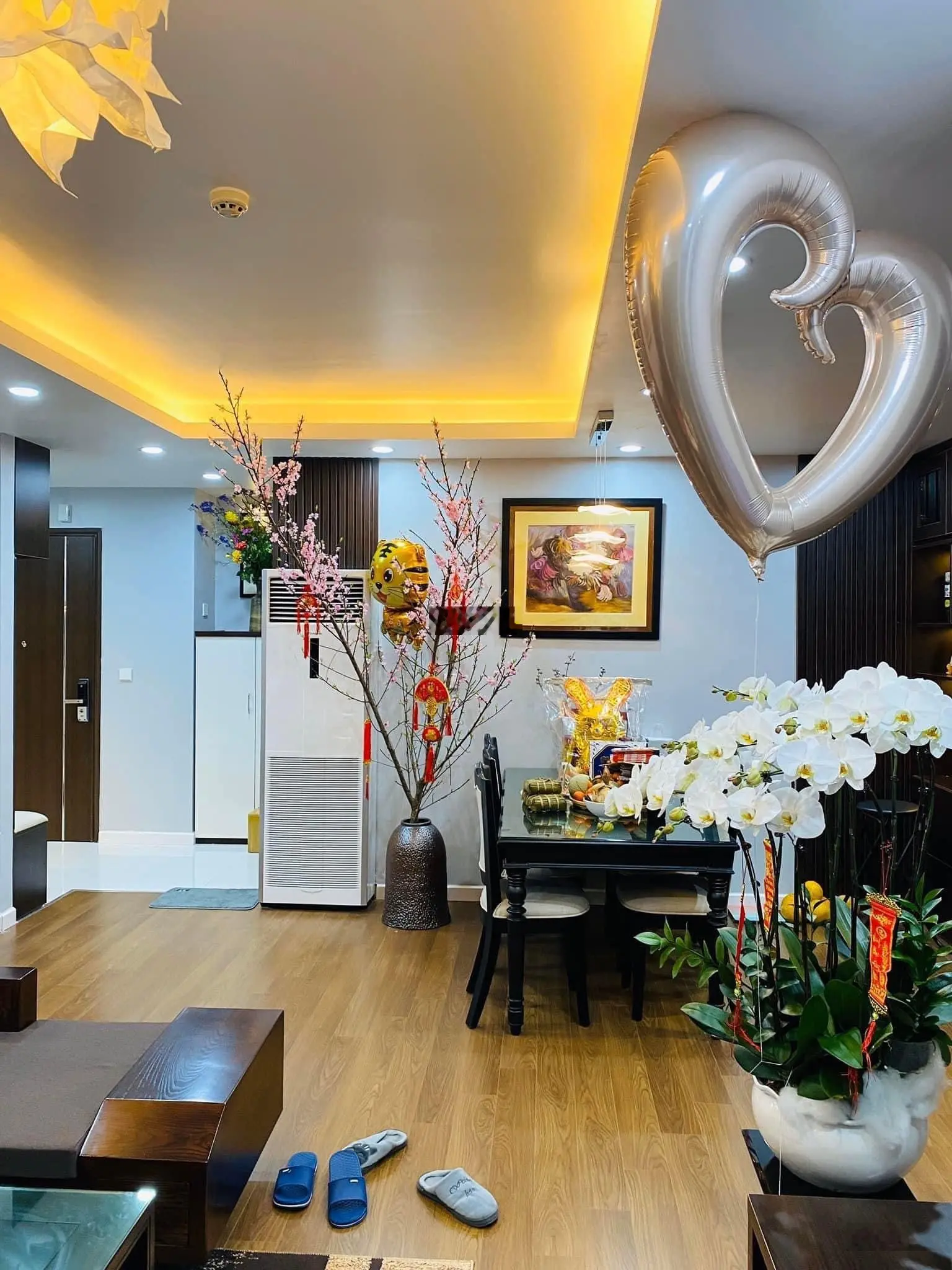 Hot hot hot. bán nhanh căn hộ 85m2 tk 2 ngủ hướng siêu mát, siêu đẹp, giá siêu tốt tại sun square