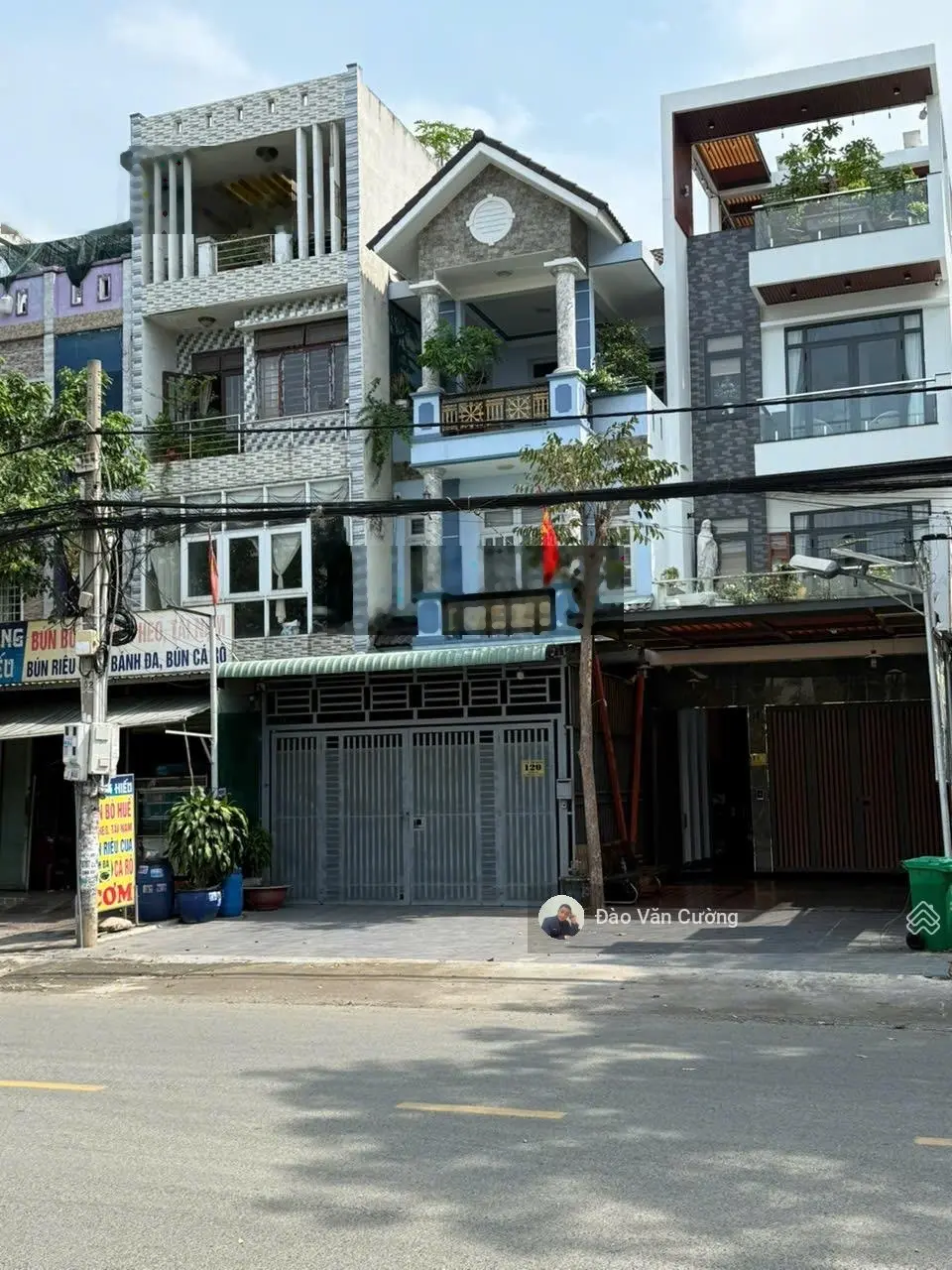 Bán nhà mặt đối diện khu công nghiệp Sóng Thần P. Dĩ An TP Dĩ An 4 lầu diện tích sàn 423m2