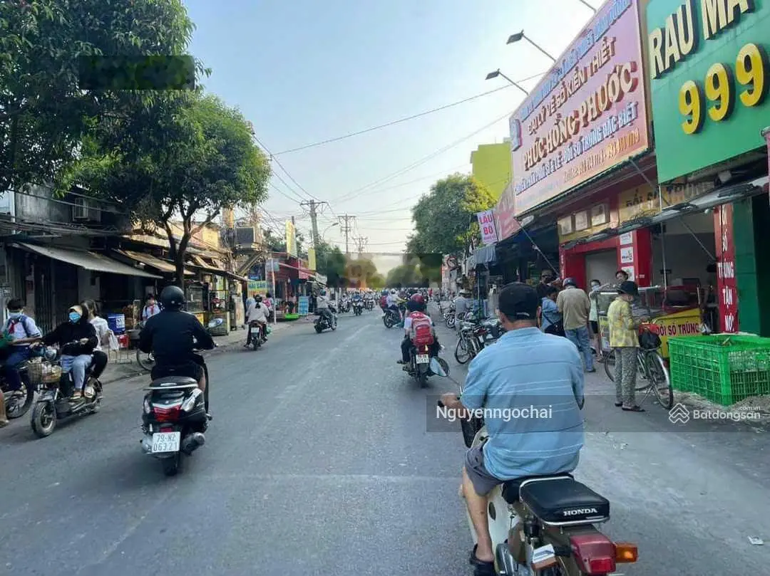 Hàng ngộp, mặt tiền Dương Đình Hội, Phước Long B, Q9 DT: 8.3 x 34m = 280 m2, gía 18 tỷ (64 tr/m2)