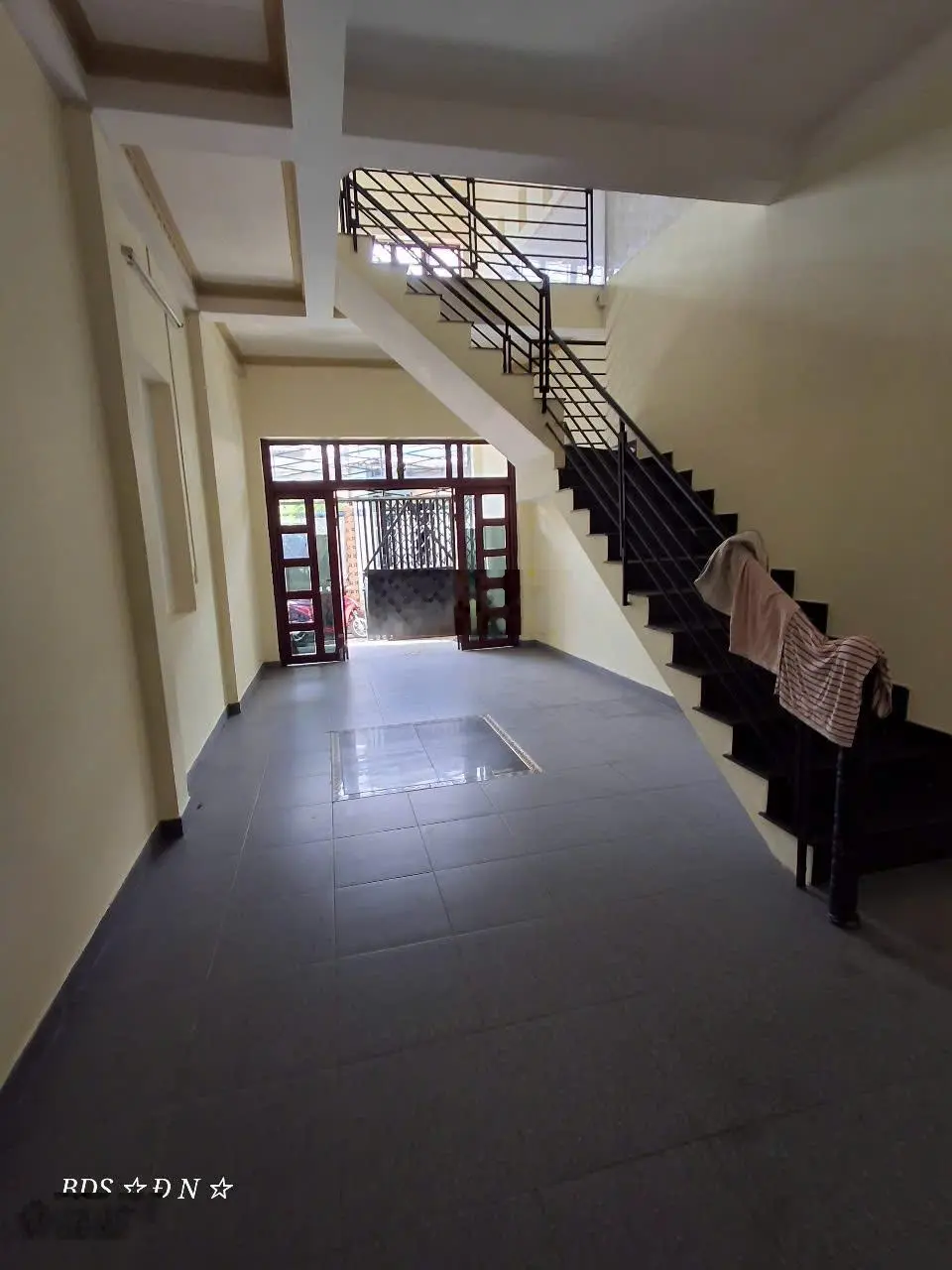Bán nhà riêng tại Lái Thiêu, 3,2 tỷ, dtsd: 135,7 m2, 4PN, 3WC, 2 tầng, Bình Dương