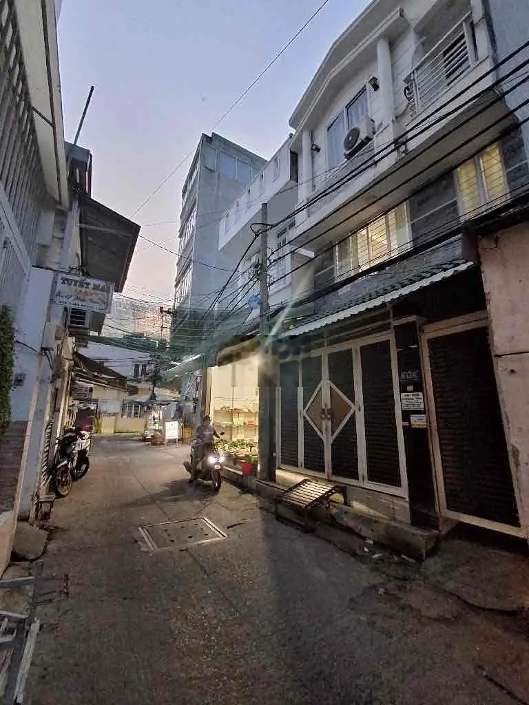[DÒNG TIỀN ỔN ĐỊNH - HẺM Ô TÔ] - NHÀ 3 TẦNG - ĐANG CHO THUÊ 15 Triệu
