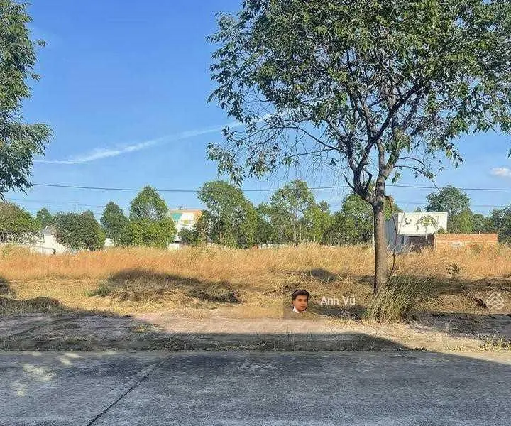Kẹt tiền cần bán lô đất Đ. Tân Quới Hưng, gần Công viên phường Trường An. Chỉ 120m2/450triệu. SHR