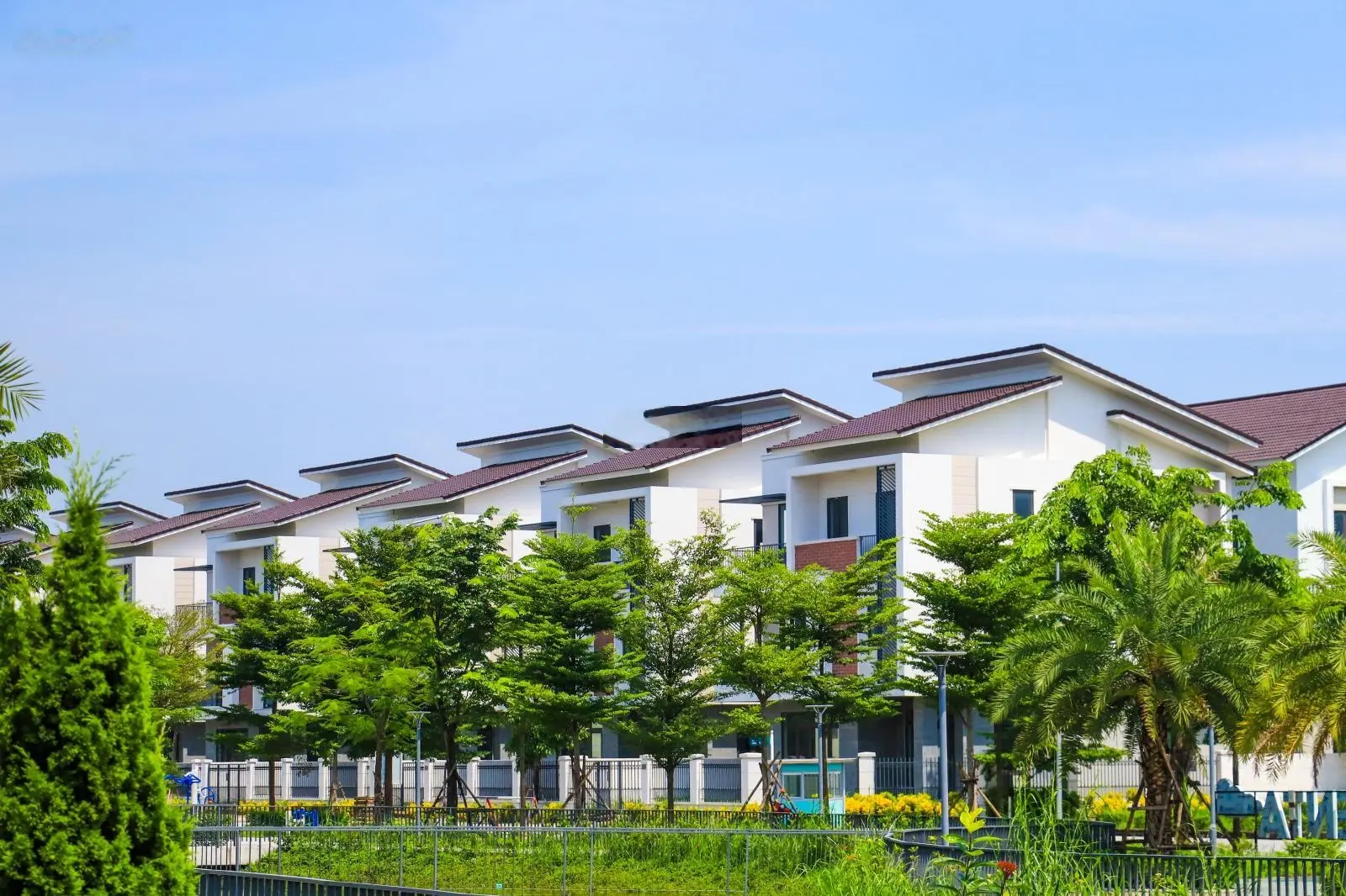 Chỉ hơn 3 tỷ sở hữu ngay biệt thự 180m2 dự án Centa Riverside Bắc Ninh cách Vin CỔ LOA 15km
