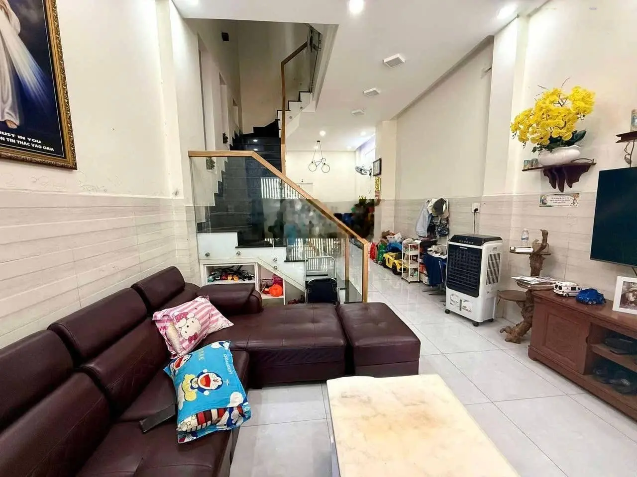 Bán nhà 1 trệt 2 lầu phường Linh Đông giá 5,8 tỷ sổ hồng riêng hoàn công đường xe tải