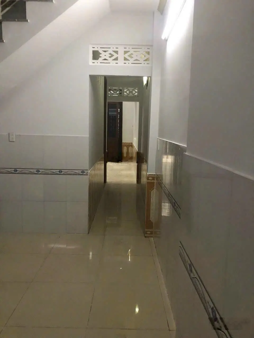 Nhà Trệt Lửng Gần Chợ Xóm Vắng. DT: 75M2. Đường Ô Tô Thông. Giá: 2.890 Tỷ TL