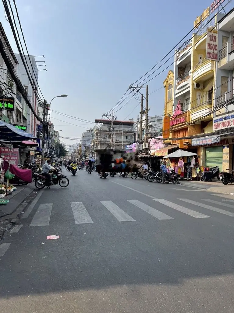Bán nhà hẻm Nguyễn Thị Tần Phường 2 Quận 8. Nhà 9.3 Tỷ gần Mặt Tiền