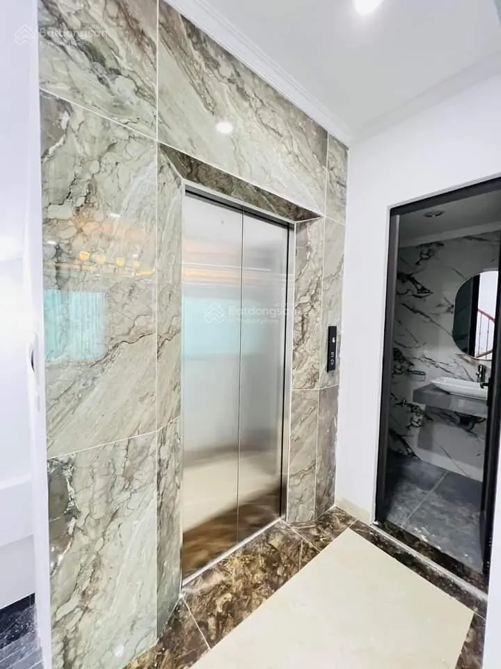 Hiếm hoi! nhà Đào Tấn, thang máy, ngõ thông, siêu mới, 55m2 *7T