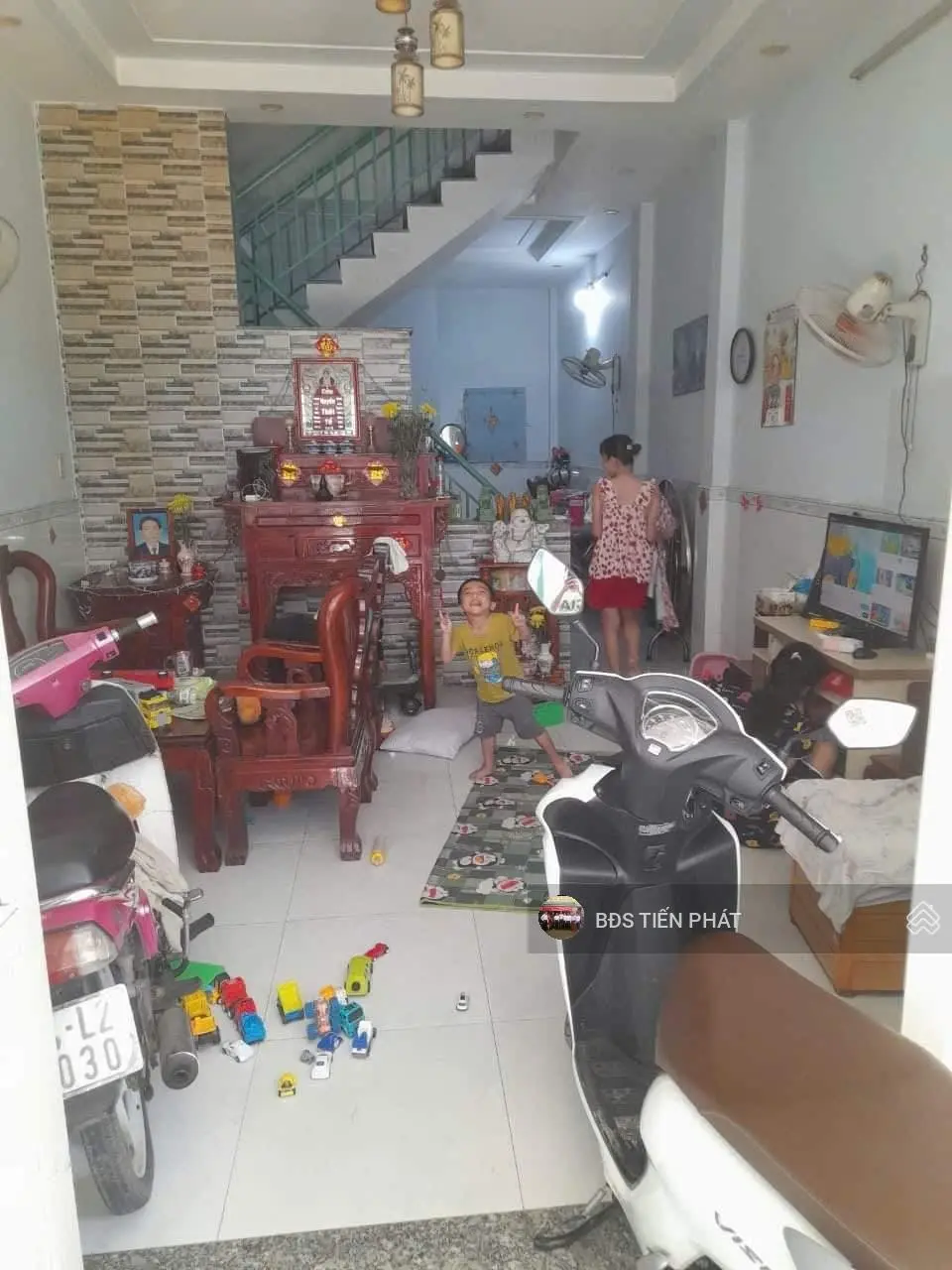 Nhà bán. Kênh Trung Ương, Vĩnh Lộc A - Bình Chánh. DT: 4x12 . 1 trệt 1 lầu. Giá 1.2 tỷ