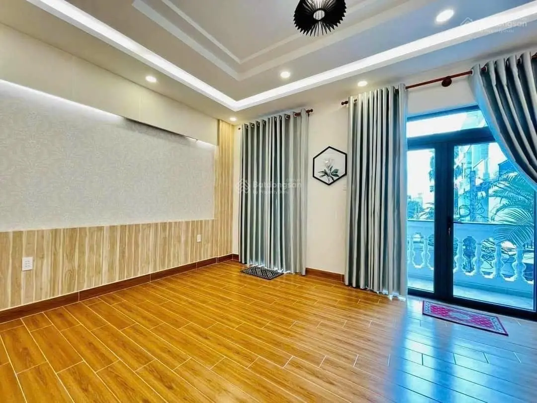 Cần tiền bán gấp nhà gần cầu Thị Nghè, Ngô Tất Tố, Phường 22, Bình Thạnh. Giá 4,1 tỷ. 0906 806 ***