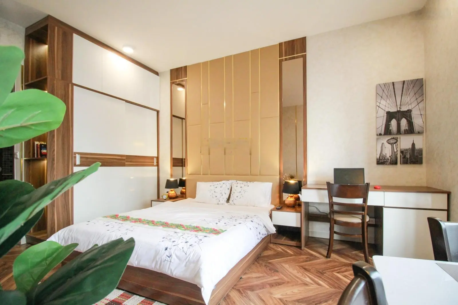 Cực phẩm đầu tư! Officetel Tresor 34m2 lầu cao view sông, hồ bơi chỉ 2,28 tỷ quá rẻ LH 0931 785 ***