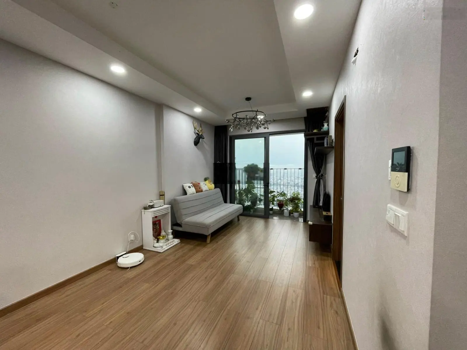 Bán gấp CH The Pegasuite, Q8, 2PN-78m2-1 tỷ 470tr- FUll NT như hình