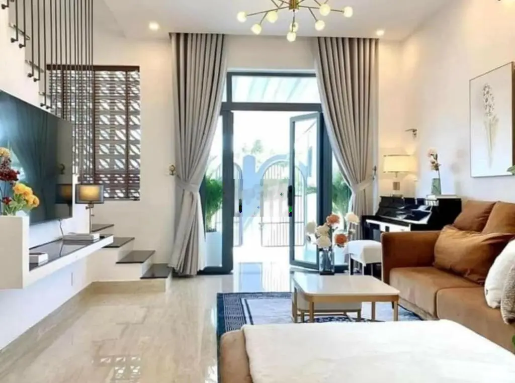Sát KDC Hồng Long- 100m2- 2 tầng- HXH 5m ra quốc lộ 13 giá hơn 5 tỷ.