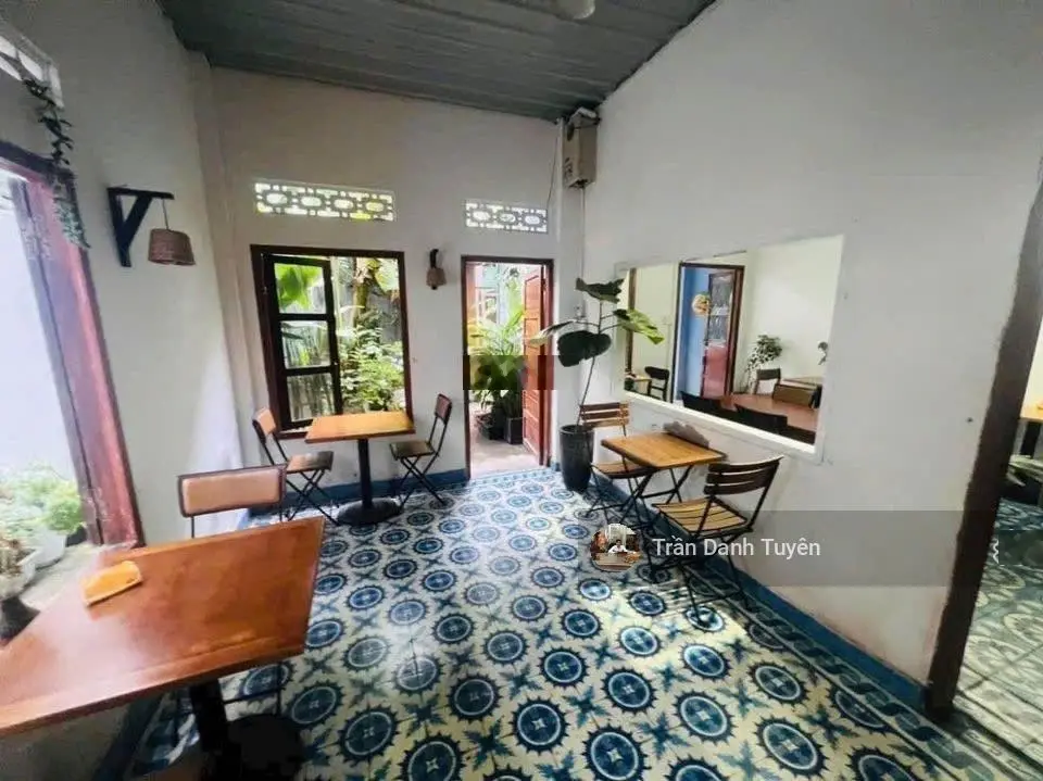 Bán nhà hẻm ô tô đường Nguyễn Thiện Thuật - TP. Nha Trang, ngay cạnh Vincom cách biển 300m