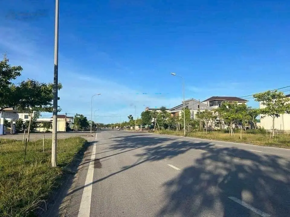 Bán đất giá 8 tỷ VND tại Đường Hà Huy Tập, Hà Tĩnh