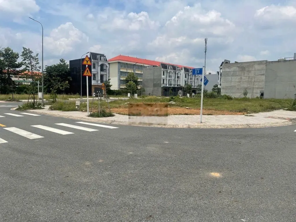 Bán lô góc 72m2, 2 mặt tiền, full thổ cư, Gần Thành Phố mới