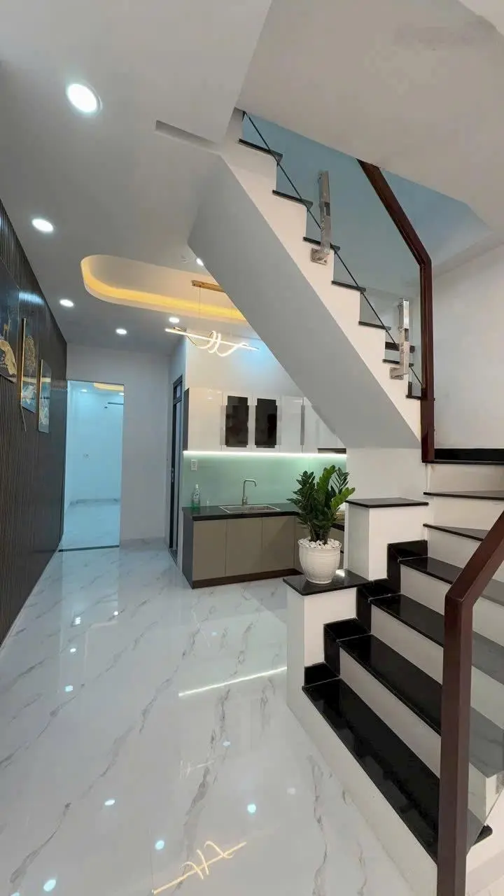 Bán Nhà Quận 7, Đường Huỳnh Tấn Phát, Phường Tân Thuận Đông 4m x 16m Nhà 2 Tầng 4pn Giá 5,2 Tỷ.