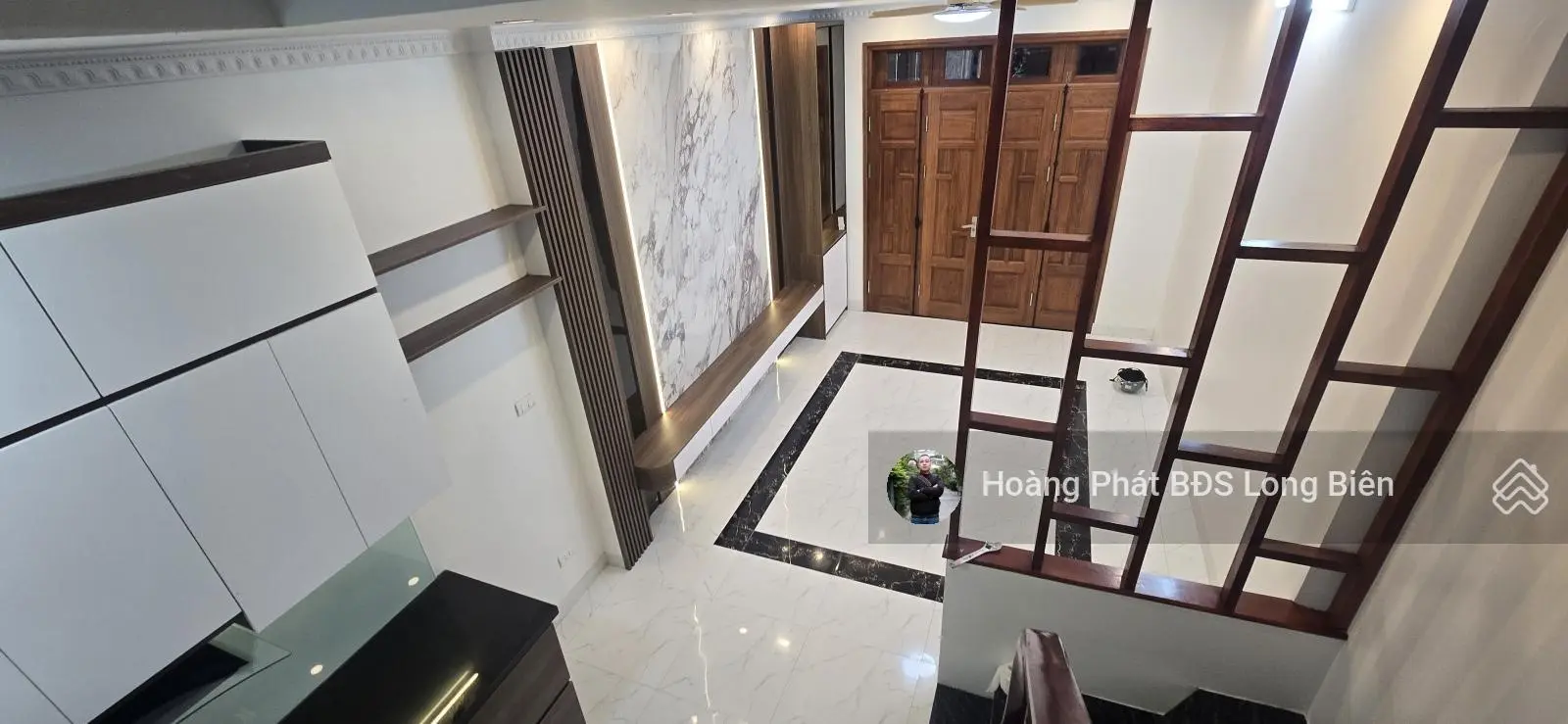 Bán nhà ngõ 206 Cổ Linh, đối diện siêu thị Aeon Long Biên. FULL Nội Thất, Ôtô đỗ cổng. LH0965858116