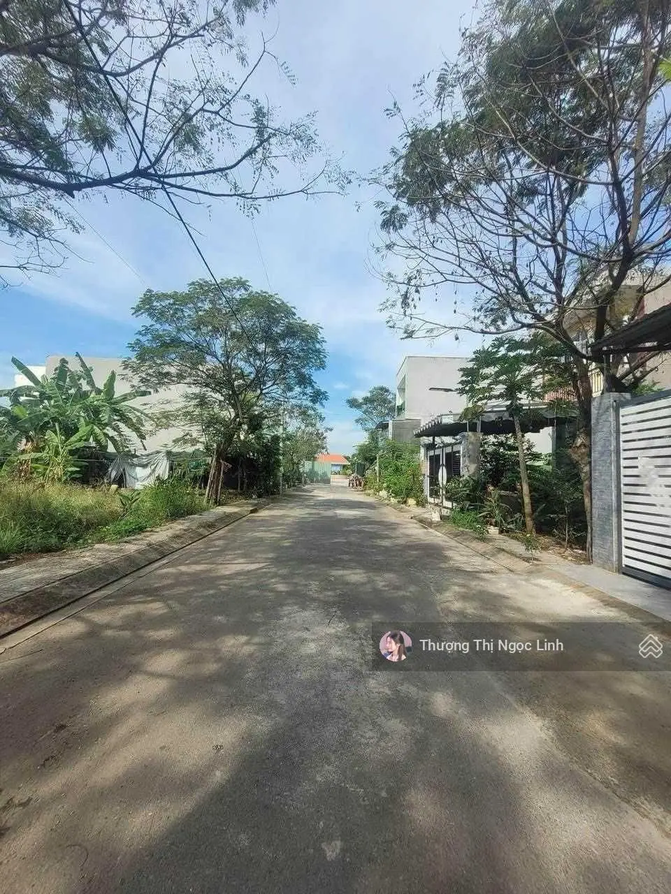 Bán gấp đất MT đường Thầy Cai, gần trường THPT Võ Trường Toản, Bến Tre. Diện tích 120m2/500tr. SHR