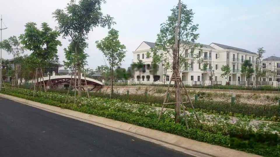 Bán căn nhà phố Sim City hoàn thiện nội thất, giá chỉ 6,5 tỷ