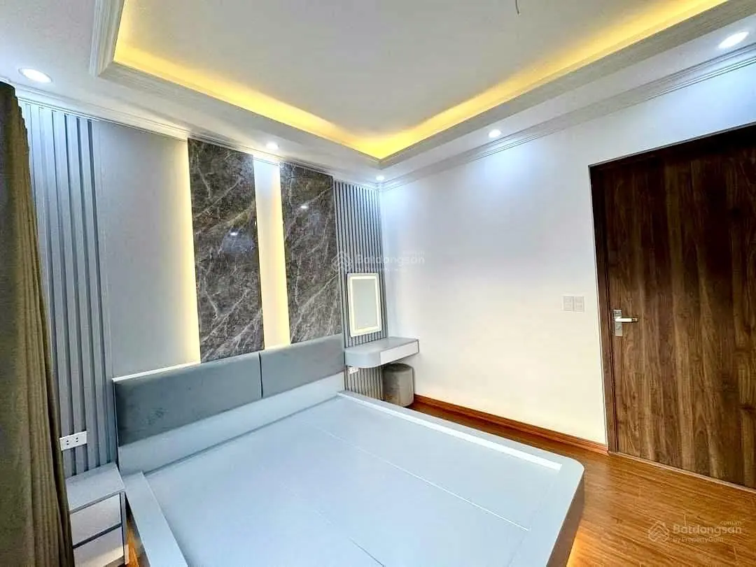 Bán nhà riêng 7,2 tỷ, 34m2, 4PN + 5WC tại Hoàng Mai, Giáp Bát, 6T thang máy