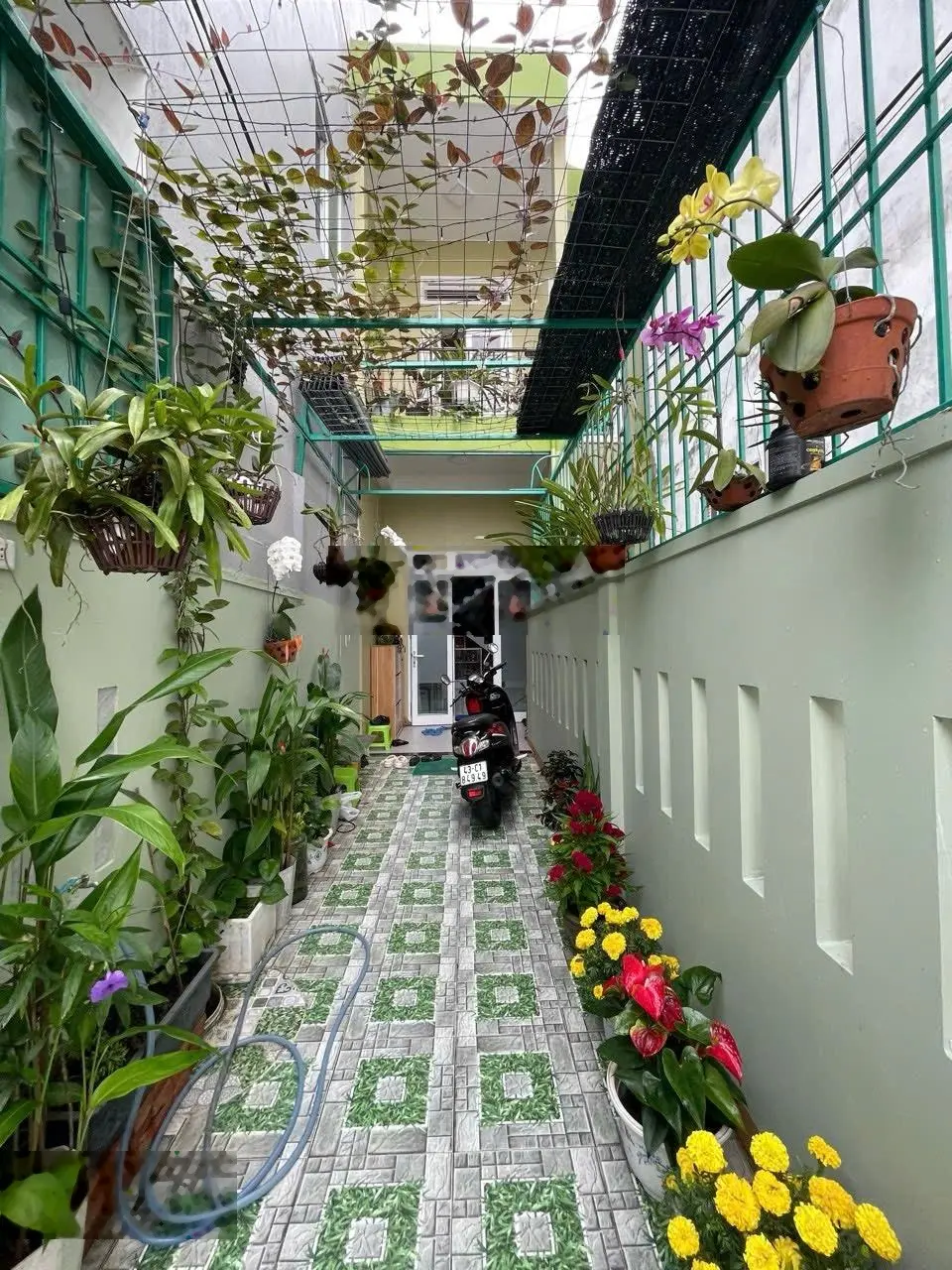 Bán Gấp Nhà Trung Tâm Phố - Lê Lợi - Cạnh Bên Công An TP - DT đất 64m Sân Rộng 70m2 - Chỉ 4.3 tỷ TL