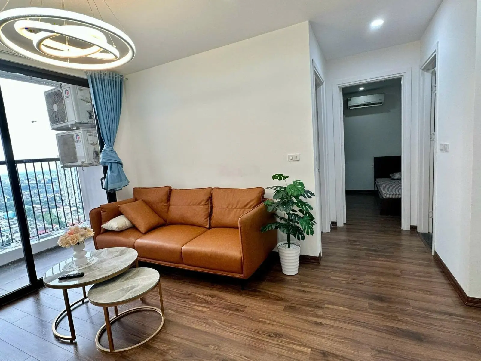 Cần bán căn hộ chung cư Thành Phố Giao Lưu 2 PN - 74m2 căn góc full đồ giá 4 tỷ bao phí
