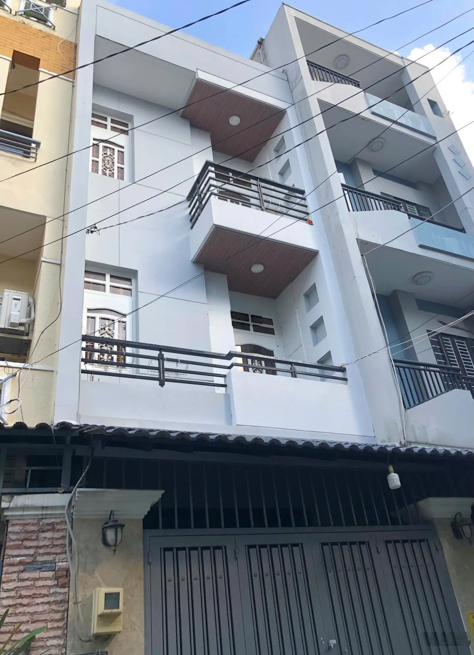 Bán nhà 3Tầng (4 x 12) 3P ngủ, hẻm trước nhà 5m, OTO VÀO NHÀ đường Thống Nhất, Gò Vấp