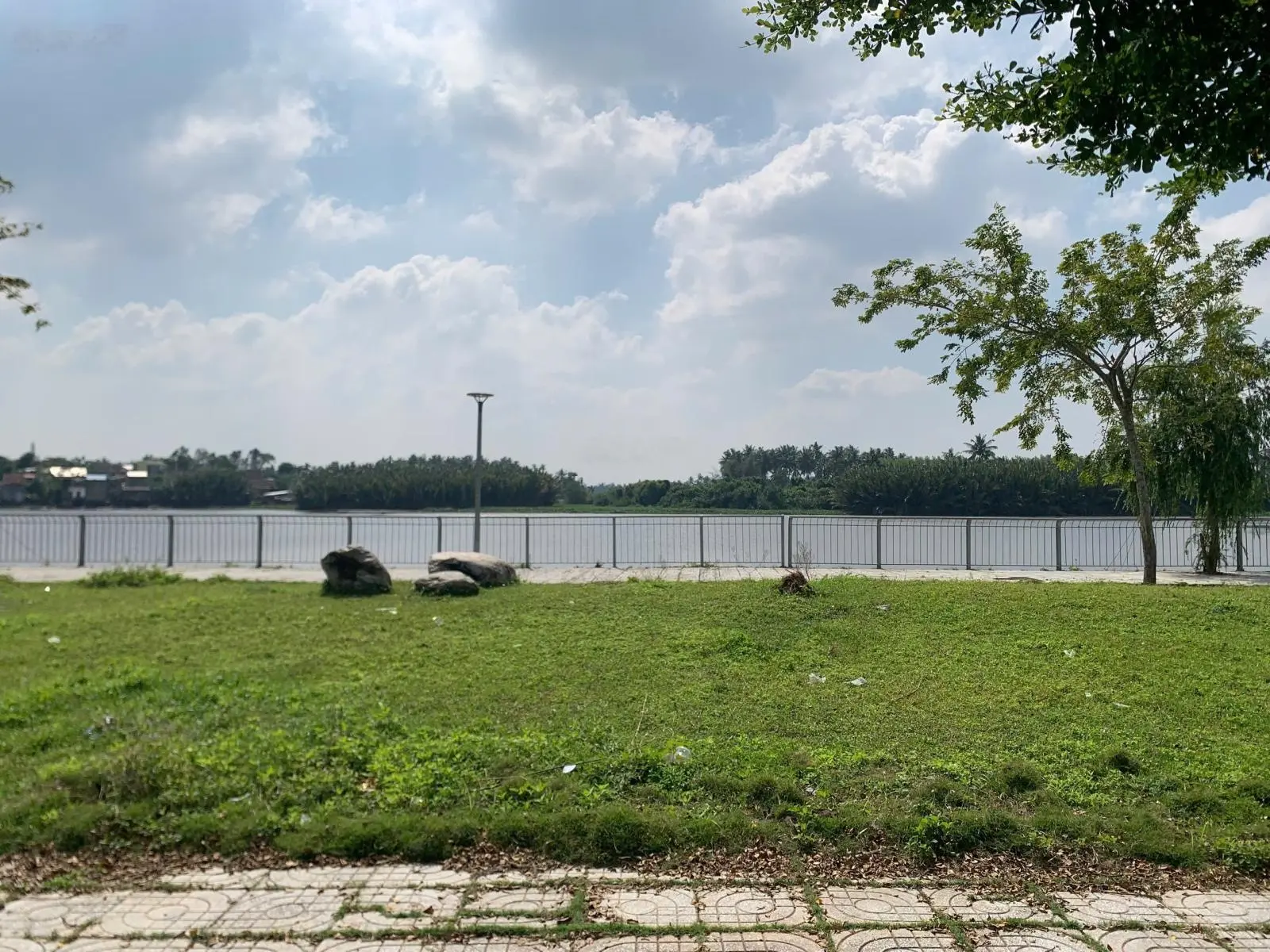 Bán lô góc 135m2 view trực diện sông khu dân cư An Lộc Phát, đường 17.5m sổ hồng sẵn giá 1.2 tỷ TL