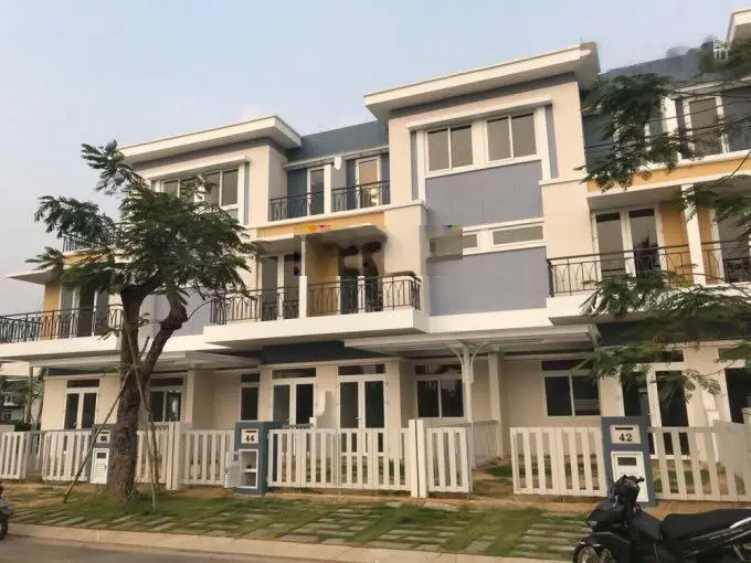 Bán nhà shophouse mặt tiền Rosita - Khang Điền - Đường 30m