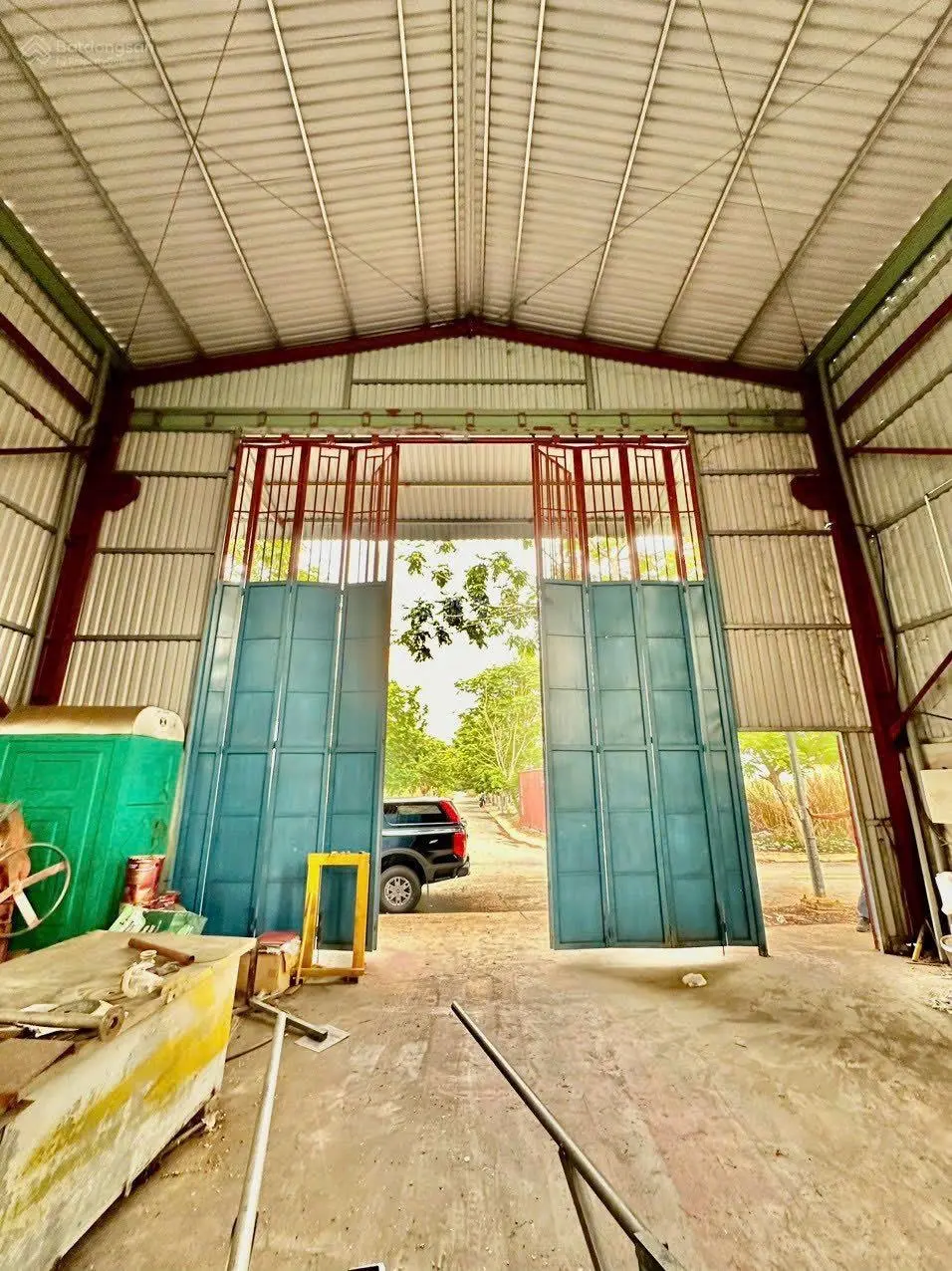 Bán nhà xưởng giá rẻ 255,5m2 ngang 10m dài 25.5m. Giá 6,8tỷ sổ hồng LH 0932 666 *** Hải