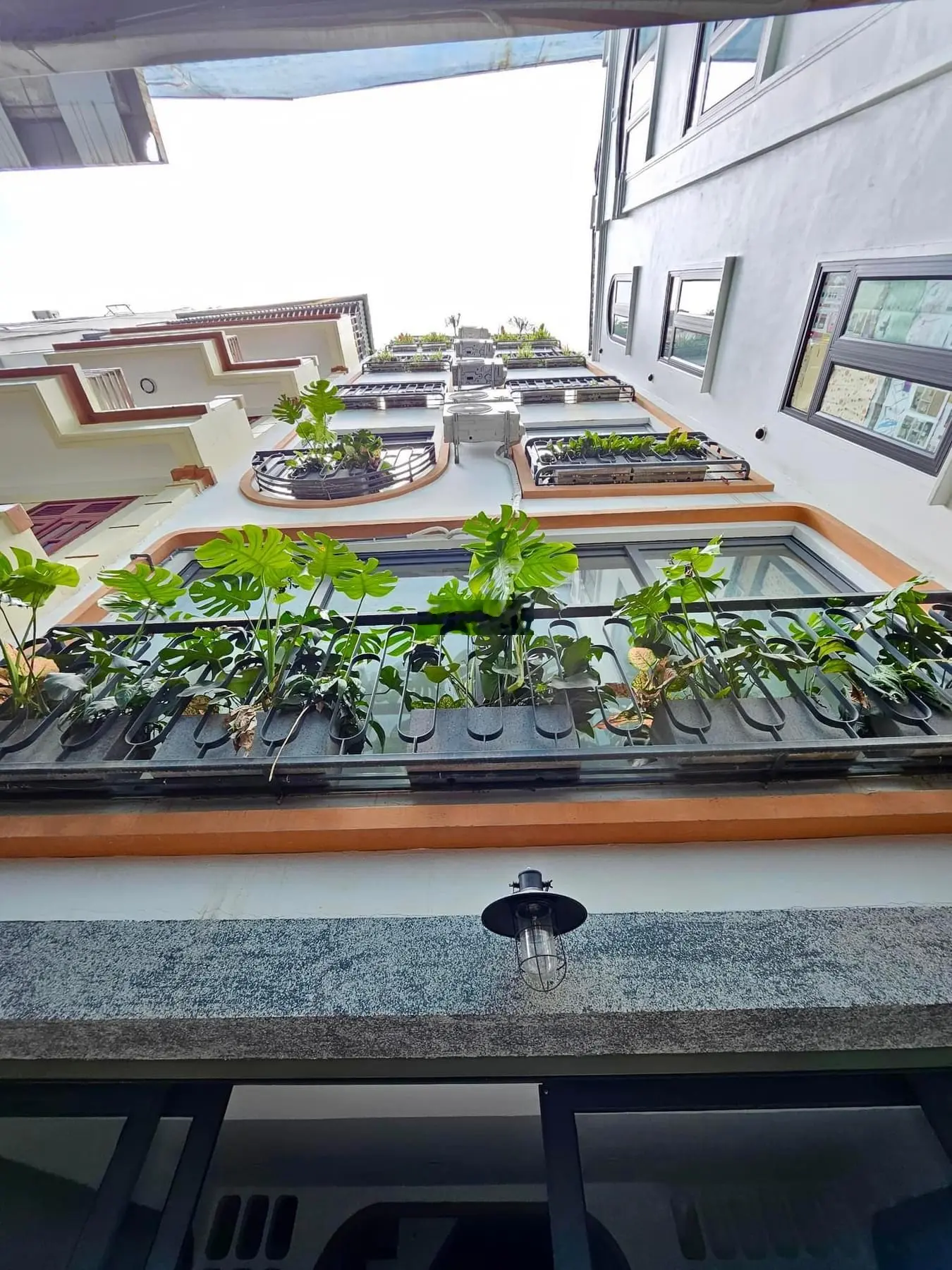 Bán nhà phố Đê La Thành - Đống Đa kinh doanh đỉnh ô tô vào nhà 80m2/3T/4.5mMT 11tỷ có TL