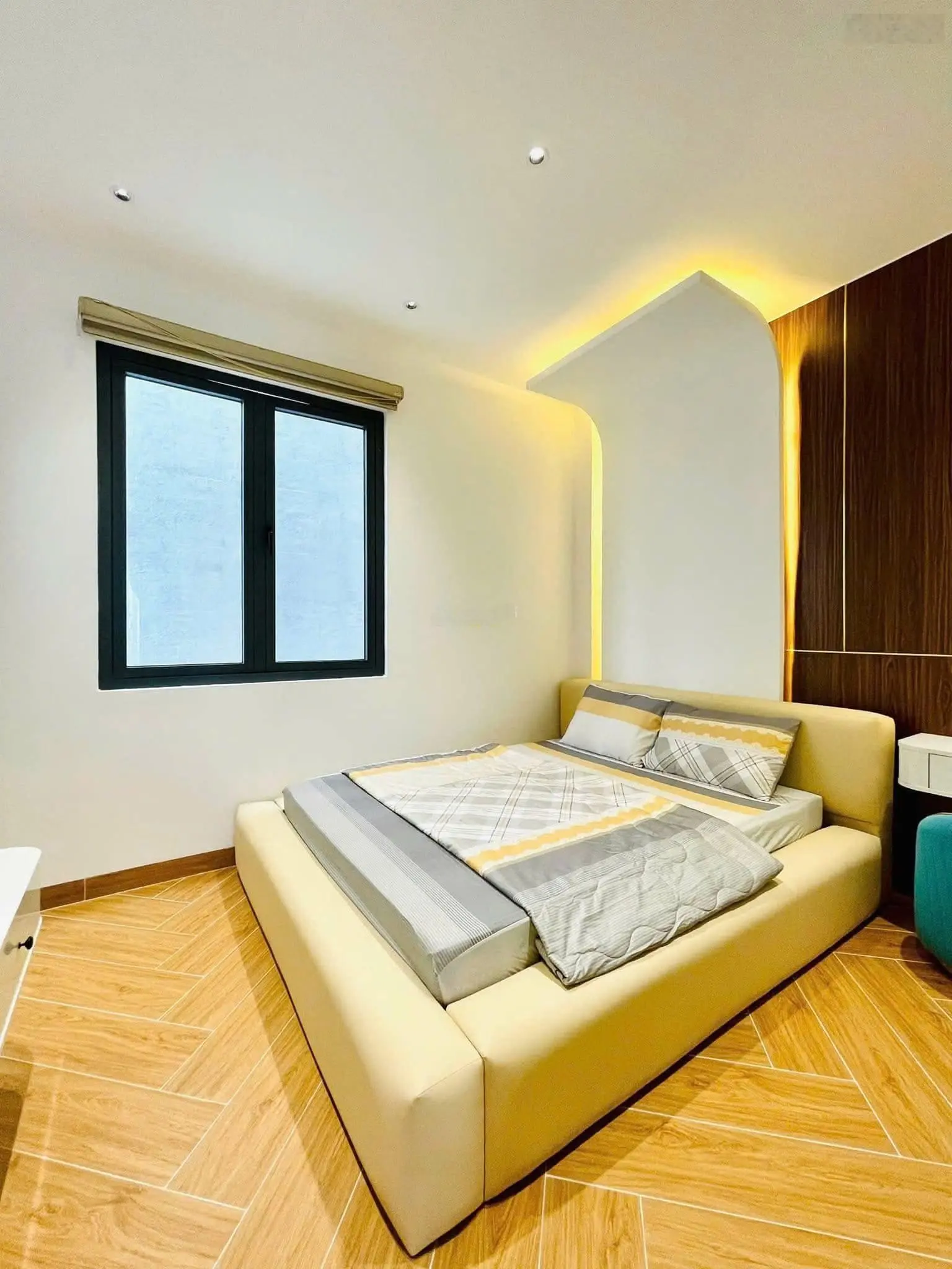 Cần tiền, bán gấp, nhà Quận 2 Nguyễn Văn Kỉnh, 60m2 (4PN 5WC), Hẻm 5m, SHR, Chuẩn Pháp Lí