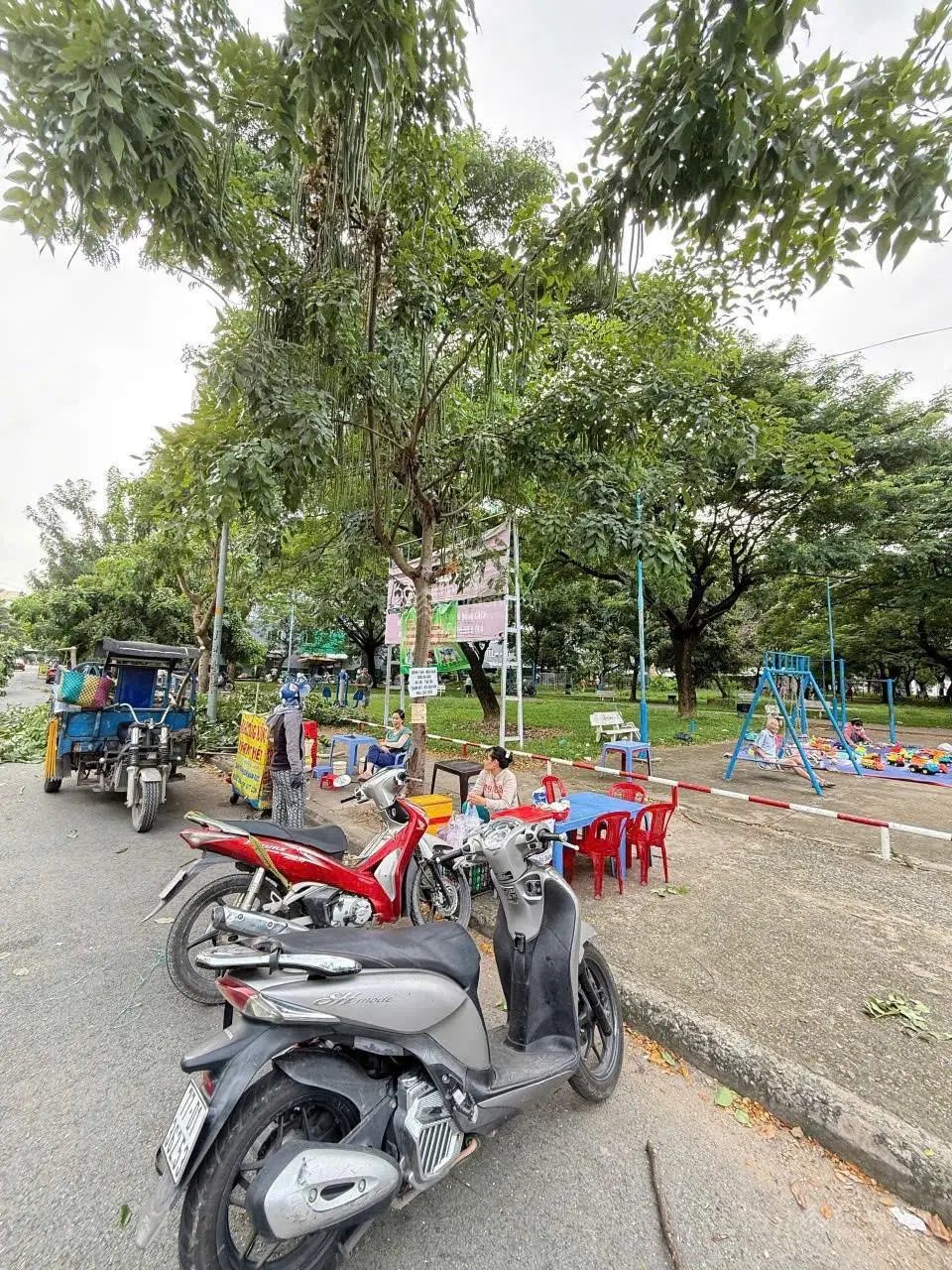 Nhà MT đường 20m đối diện công viên - sát bên Aeon Tân Phú, cho thuê 15tr/th