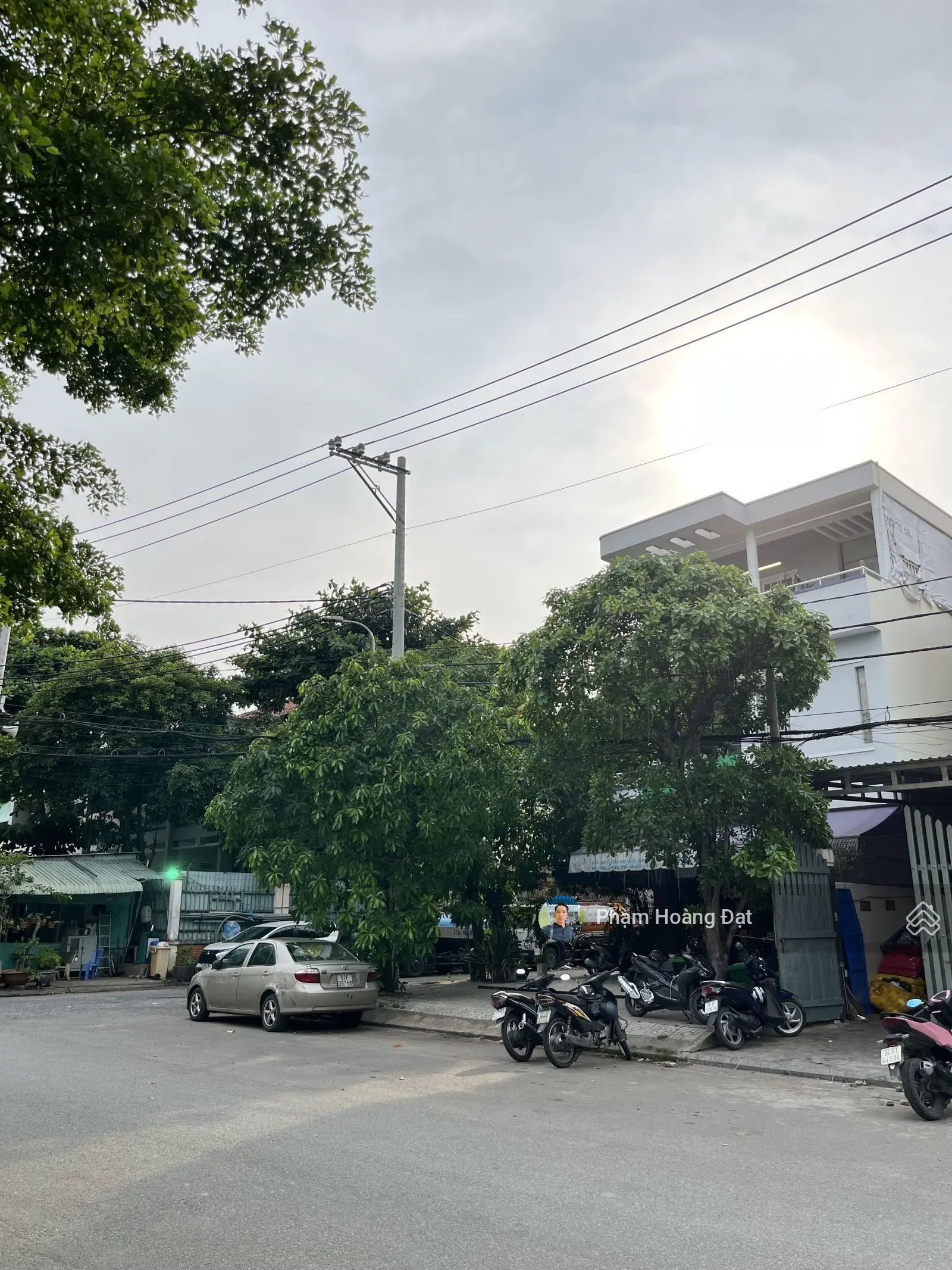 Biệt thự 2 mặt tiền khu bên sông Hiệp Bình Chánh, 155m2, ngang 7,2m, 3 tầng
