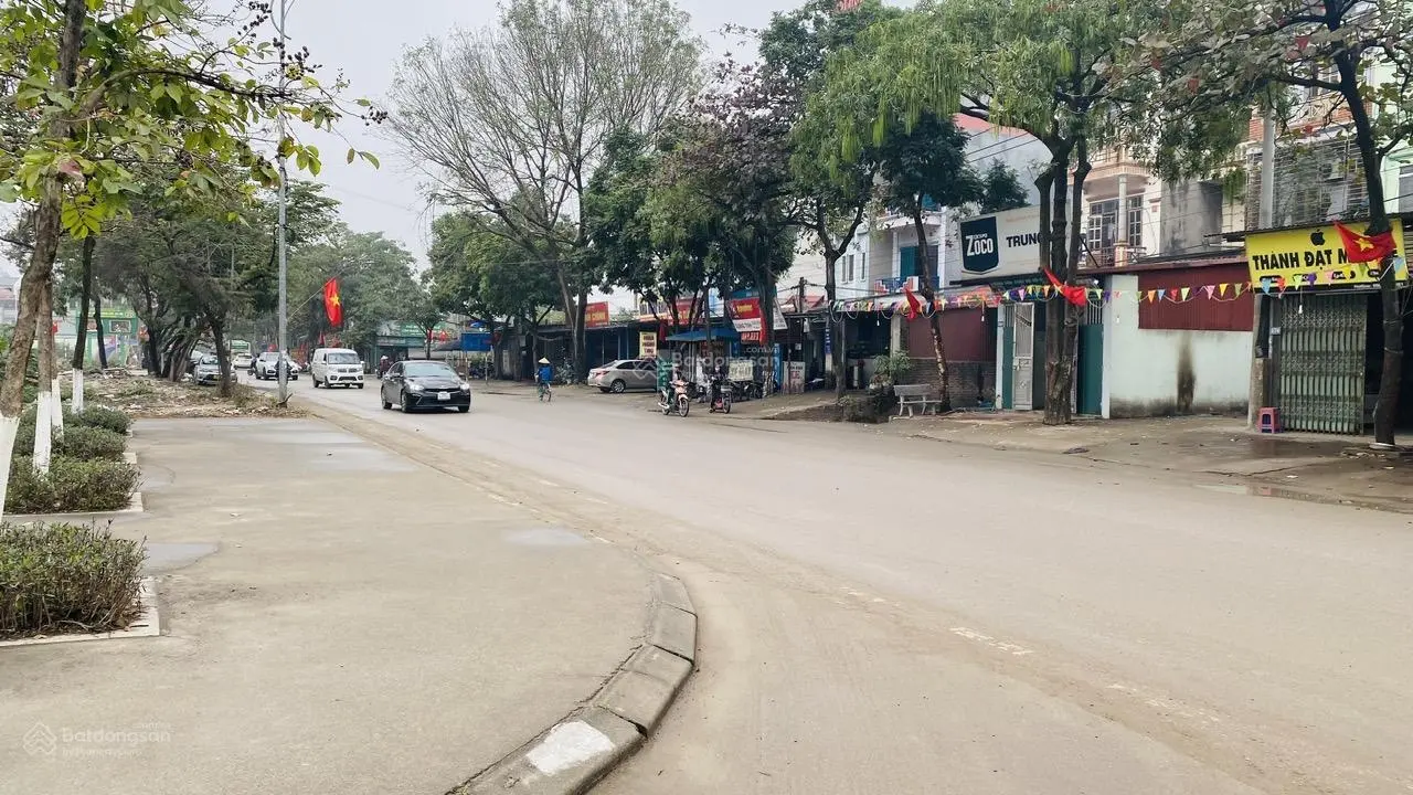 Bán nhà tại Dục Tú - Đông Anh - 88,3m2 - nhà mặt đường lớn - kinh doanh - ô tô đỗ ngày đêm